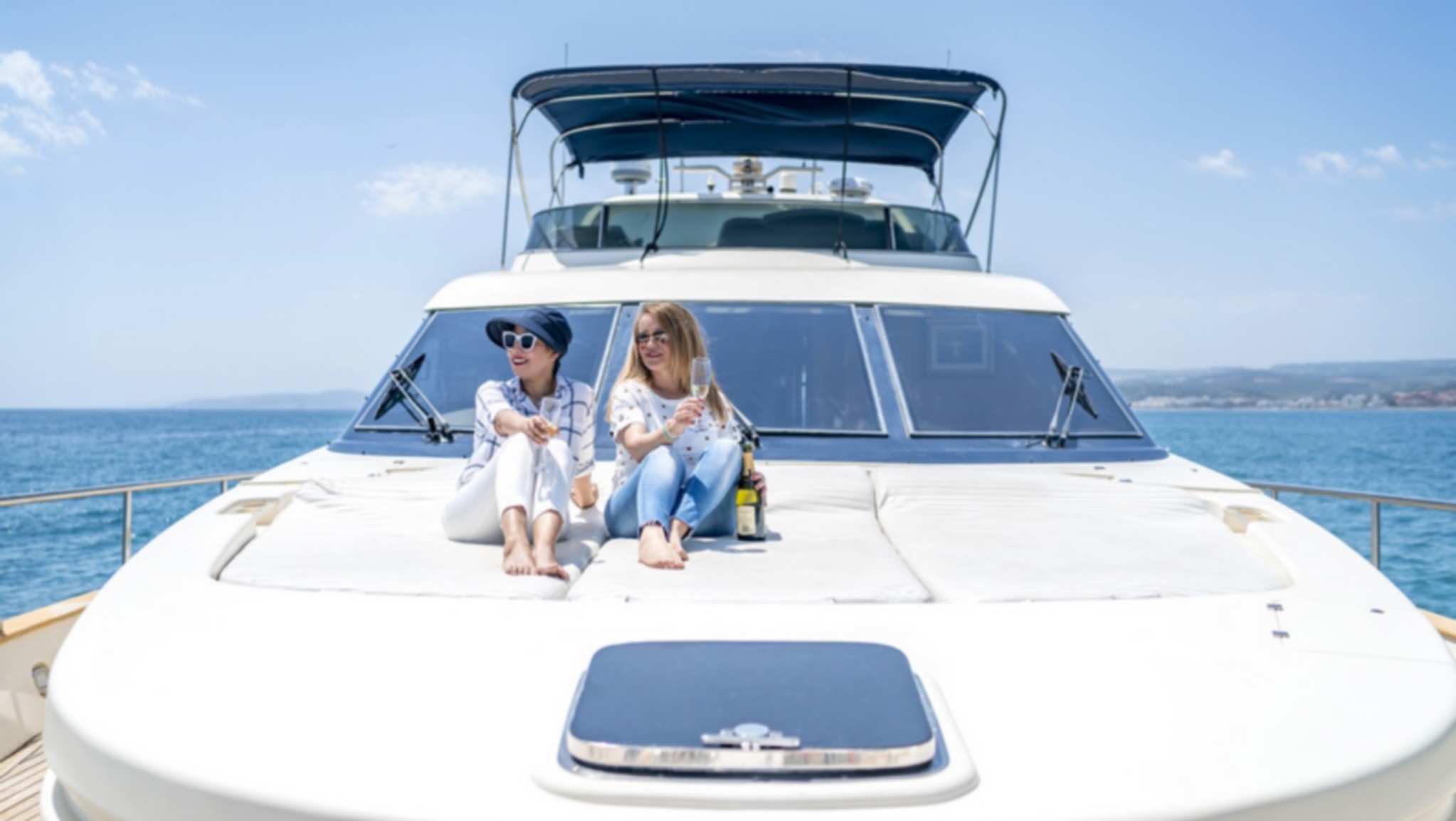 for-rent-yacht-astondoa-72glx-in-puerto-banus-marbella-0005