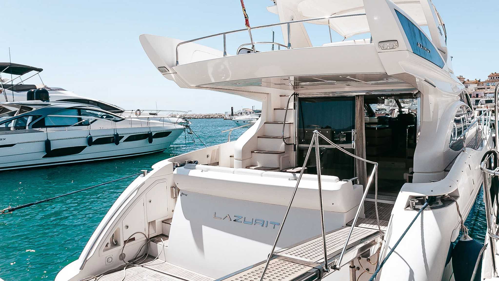 for-rent-yacht-azimut-58-fly-in-puerto-banus-marbella-0005