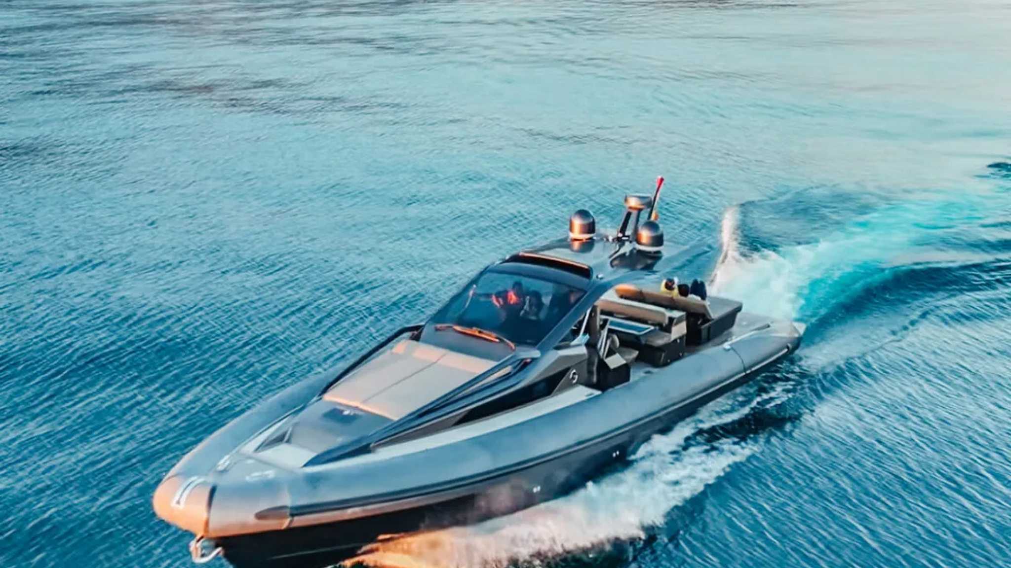 for-rent-yacht-belveder-in-puerto-banus-marbella-0002