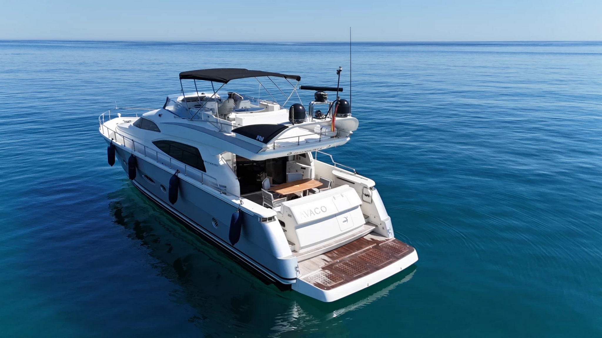 for-rent-yacht-nuvari-dominator-64-in-puerto-banus-marbella-0001