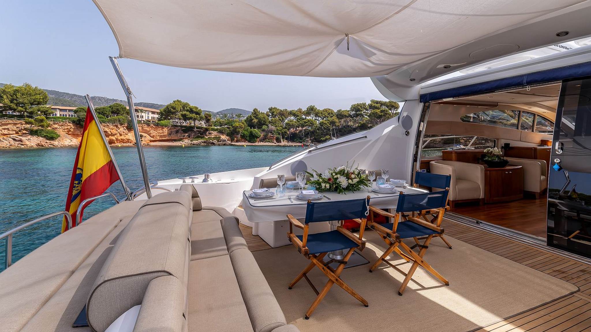 for-rent-yacht-predator-72-in-puerto-banus-marbella-0006