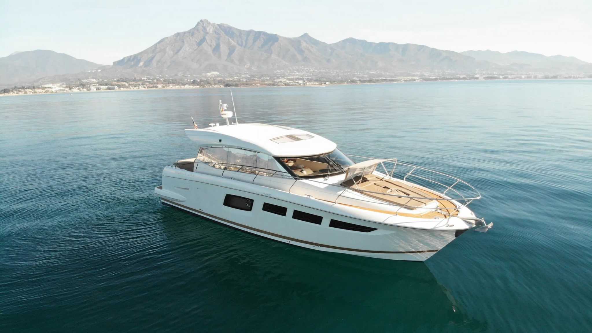 for-rent-yacht-prestige-50-in-puerto-banus-marbella-0004
